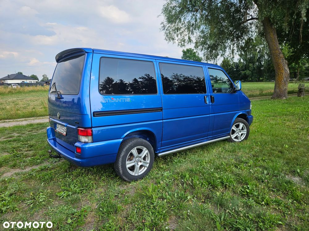 Volkswagen Multivan - 9