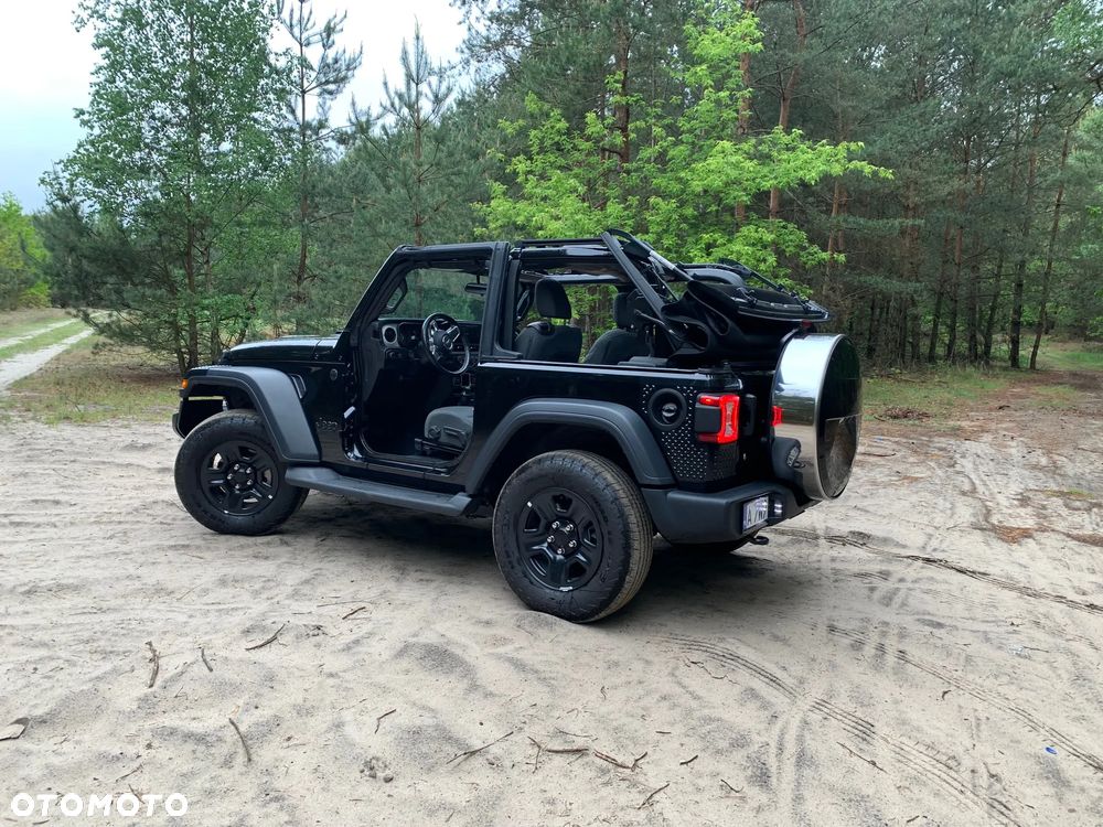 Jeep Wrangler - 13