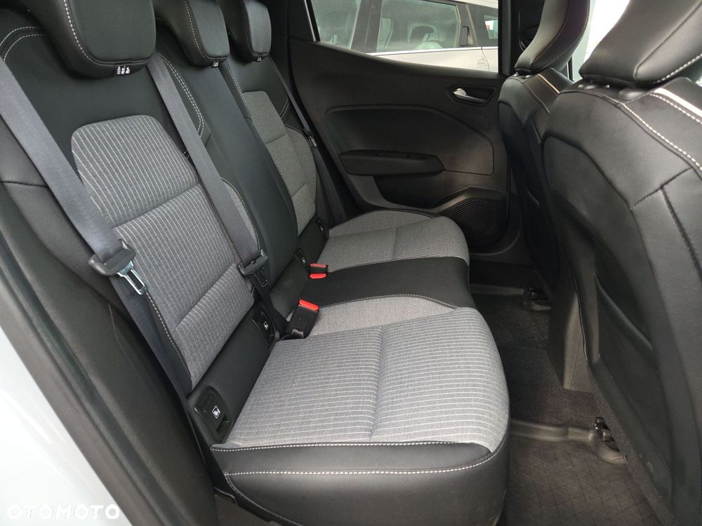 Renault Clio 1.0 TCe Techno Xtronic - 11