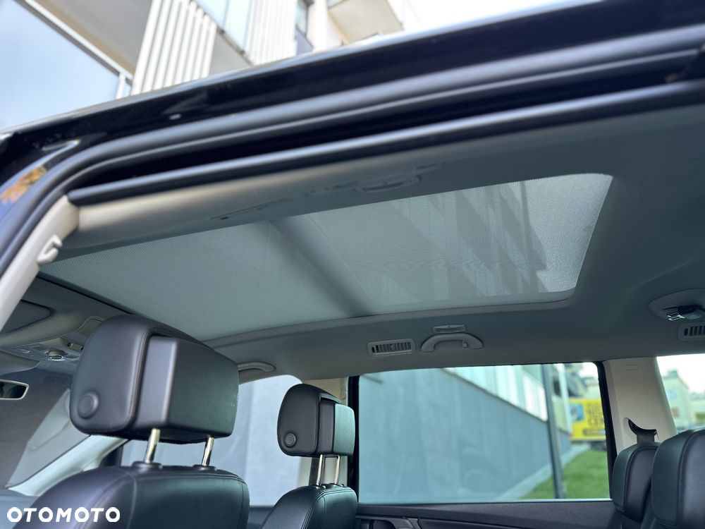 Volkswagen Sharan 2.0 TDI 4MOTION Highline - 38