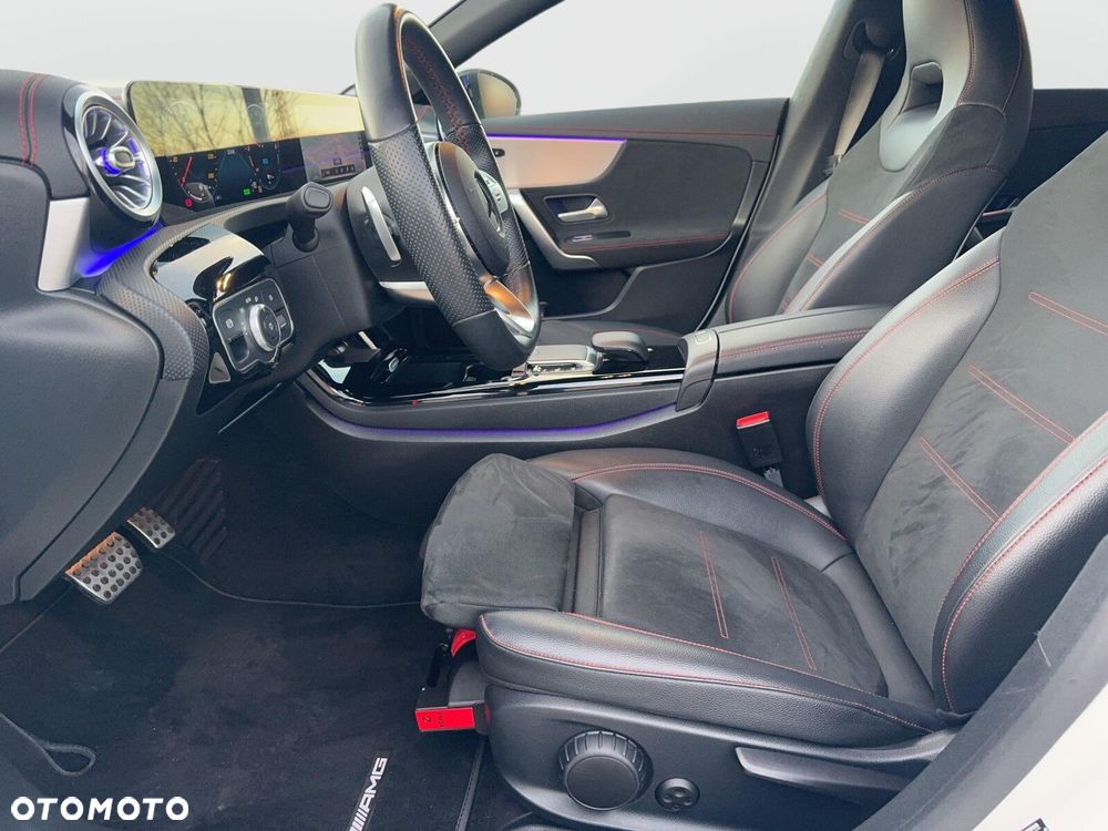 Mercedes-Benz CLA - 19