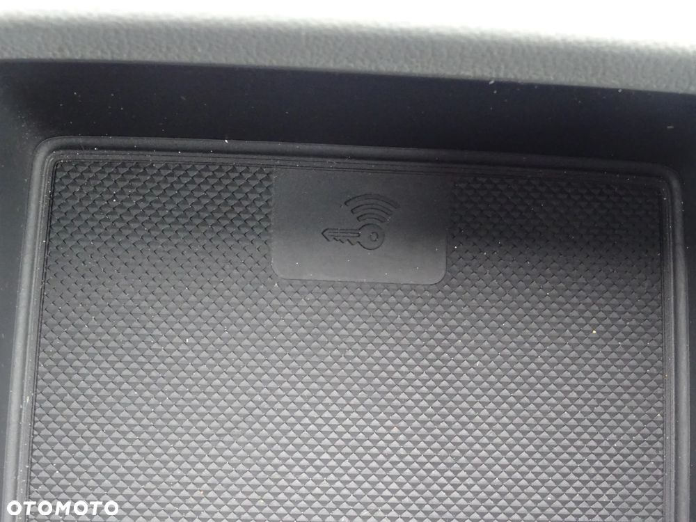Audi A4 Avant 2.0 TDI - 30
