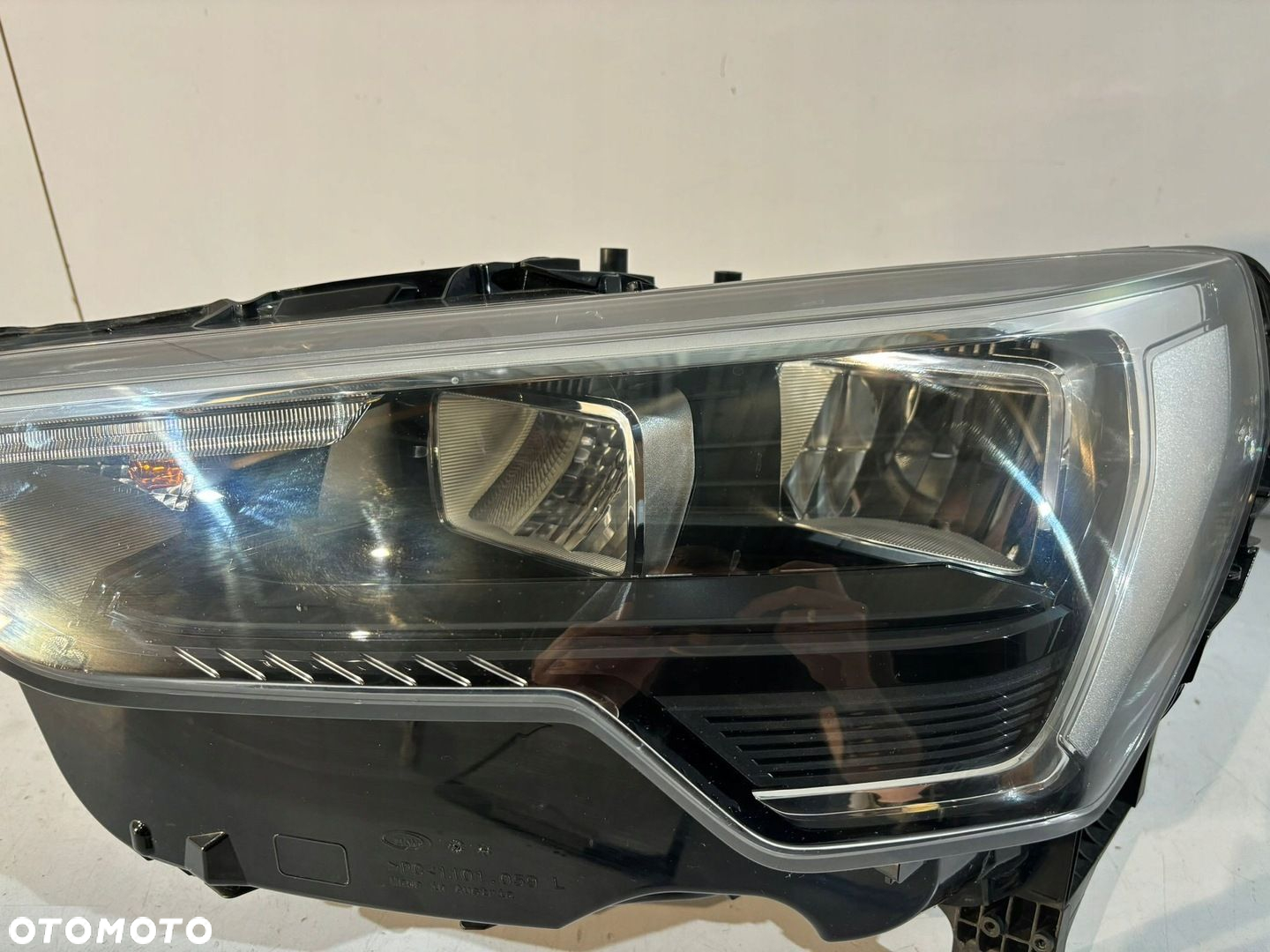 Audi Q3 83A Lampa przednia LED Lewa - 14646 - 4
