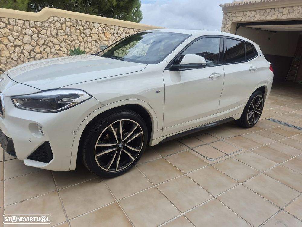 BMW X2 16 d sDrive Auto Pack M foto 2