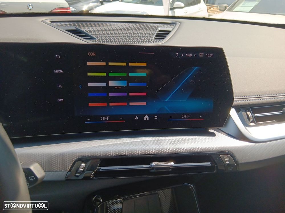 BMW iX1 eDrive20 Pack Desportivo M - 22