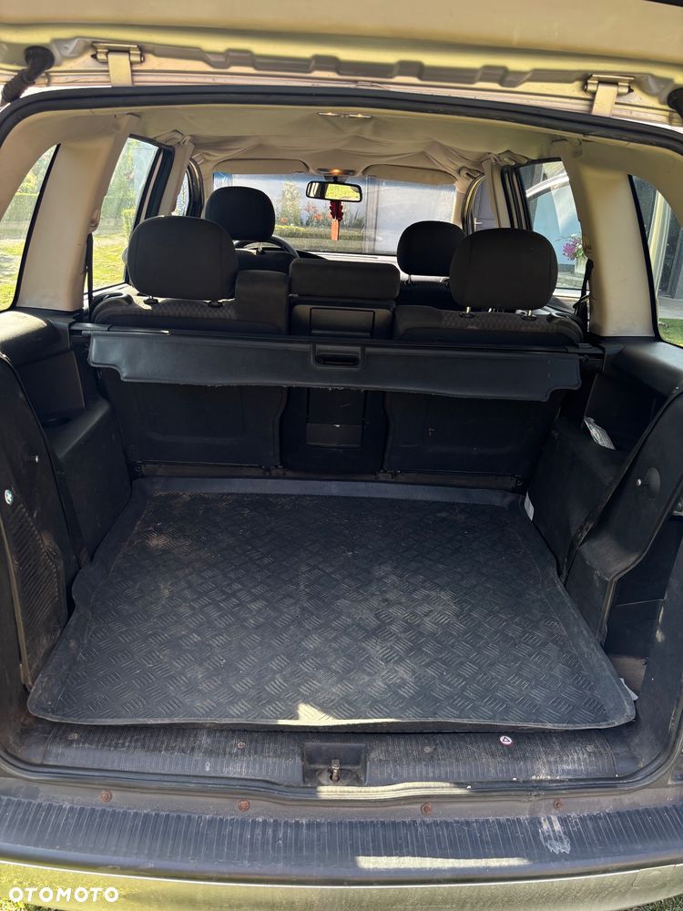 Opel Zafira 1.8 16V Comfort - 10