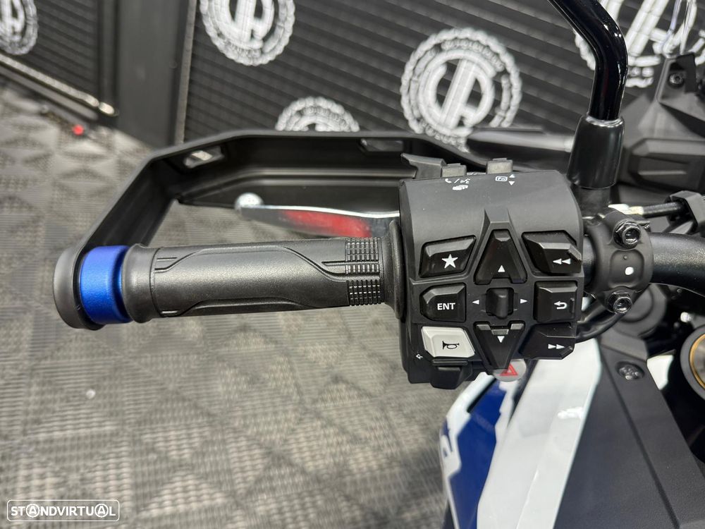 Honda CRF 1100L AFRICA TWIN 2026 - 8