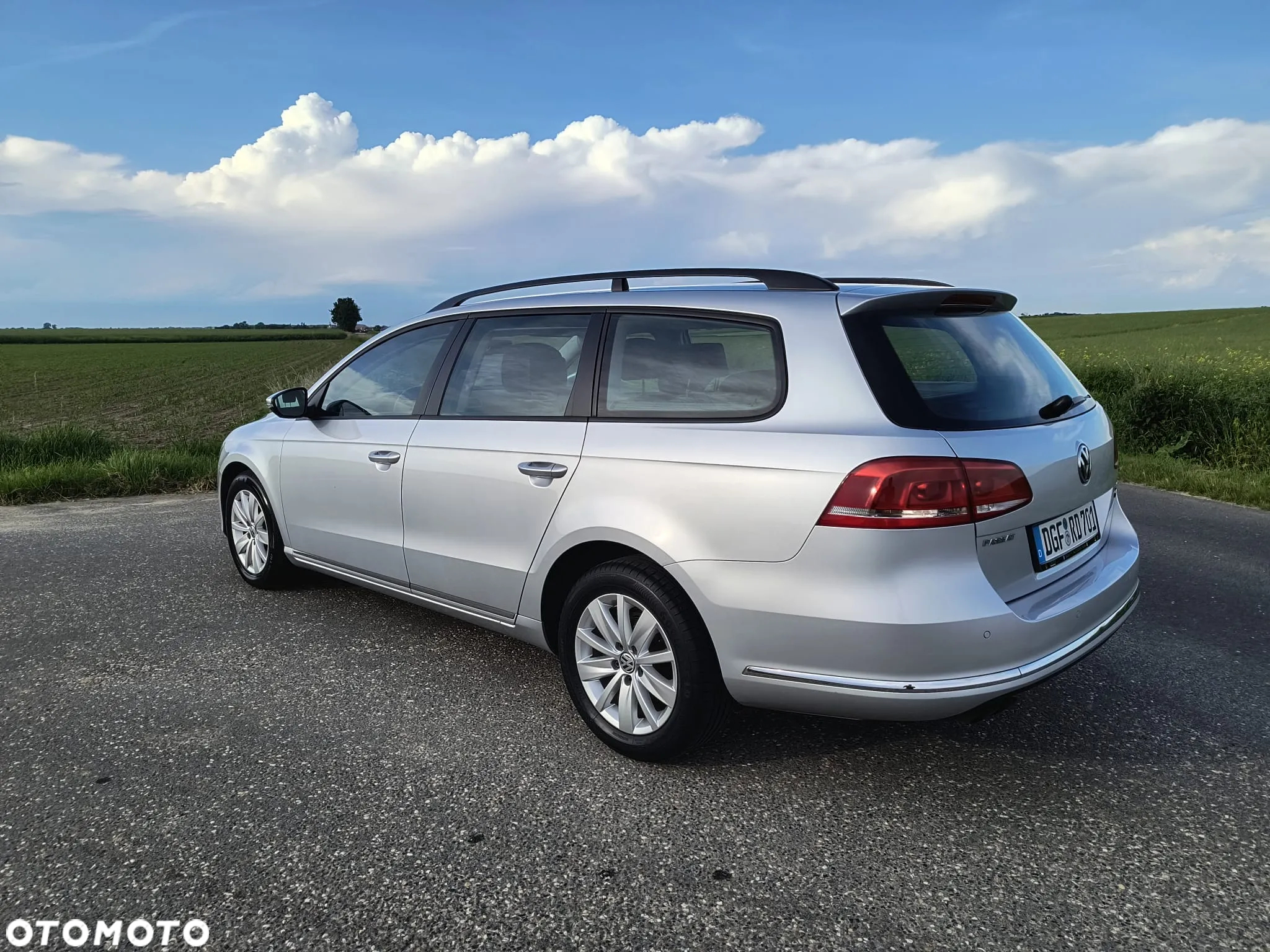 Volkswagen Passat 2.0 TDI Comfortline - 5