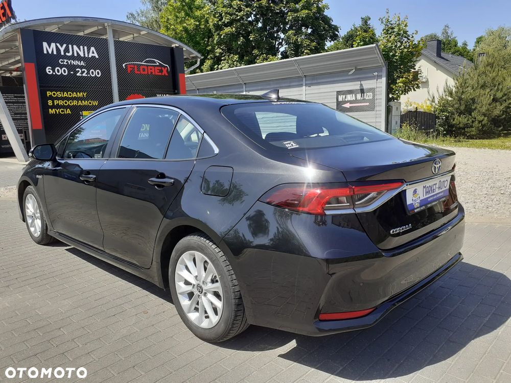 Toyota Corolla - 4