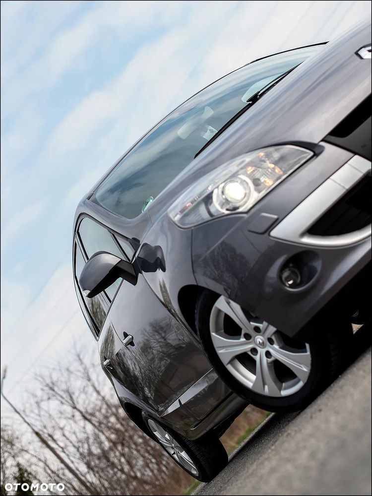 Renault Scenic - 17