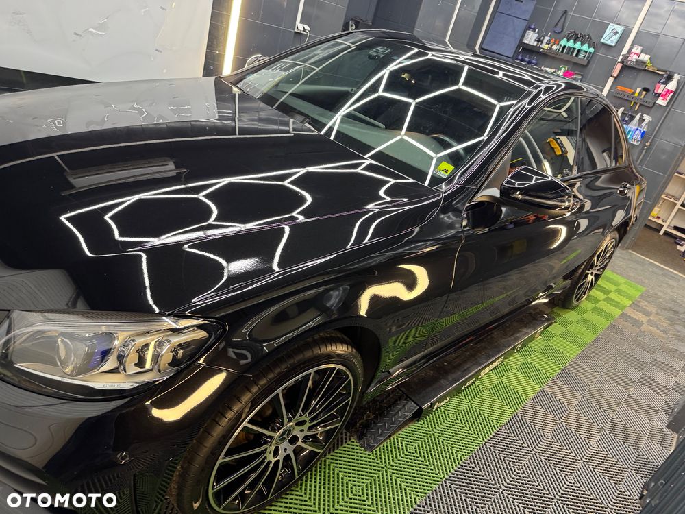 Mercedes-Benz Klasa C 300 4MATIC 9G-TRONIC - 3