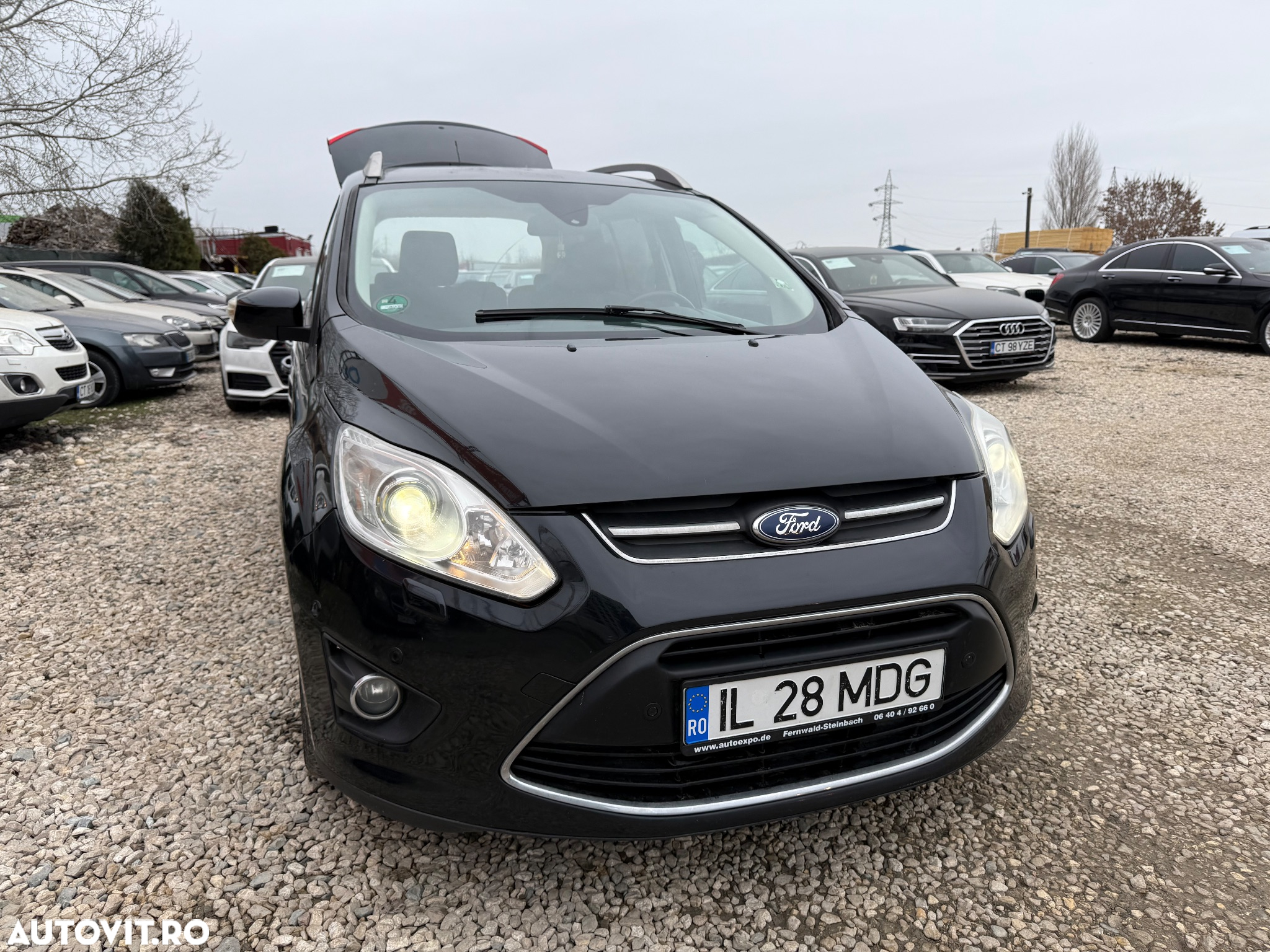 Ford Grand C-Max - 22