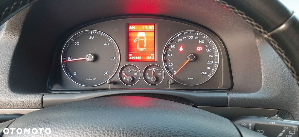 Volkswagen Touran 2.0 TDI DPF Comfortline - 12