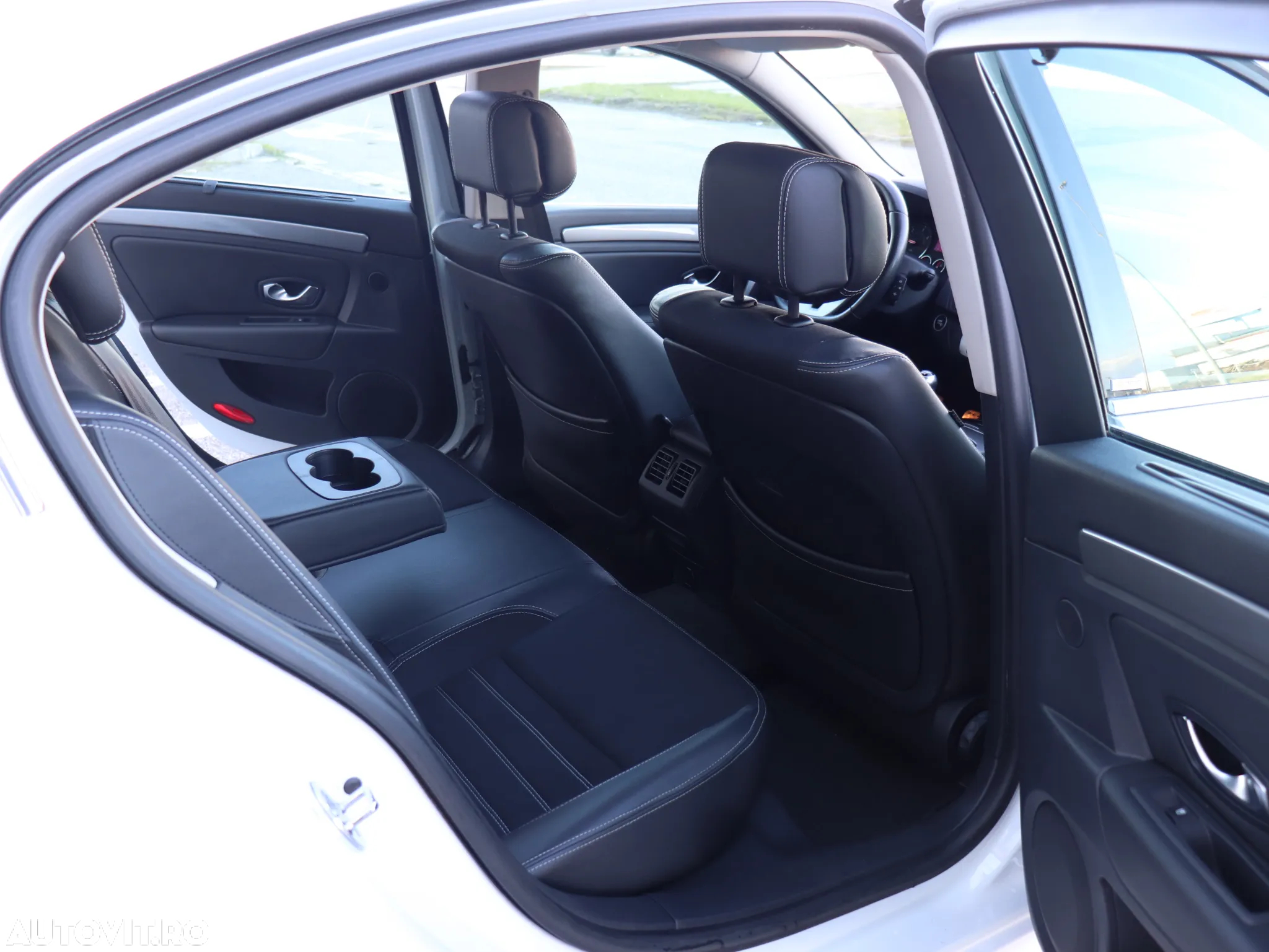 Renault Laguna ENERGY dCi 130 FAP Start & Stop Limited - 16