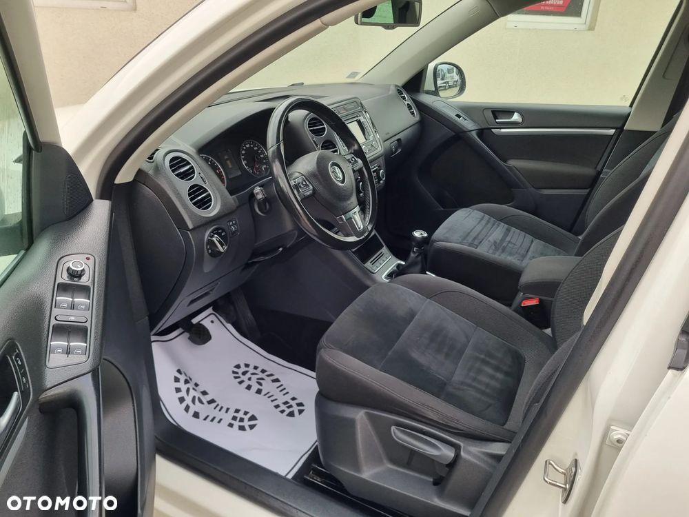 Volkswagen Tiguan - 8