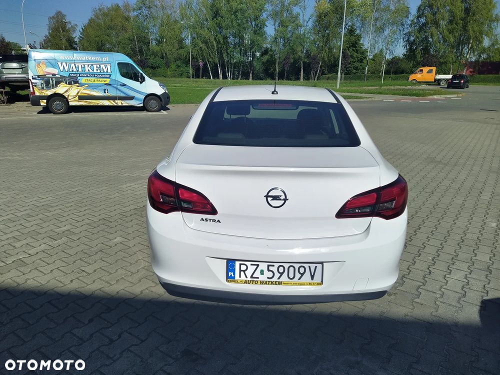 Opel Astra - 8