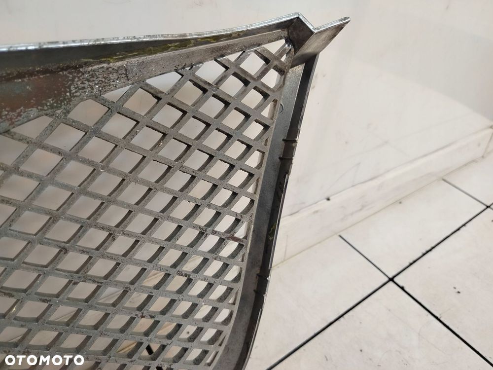 chrysler grand voyager v startech 07r- grill atrapa chłodnicy - 4