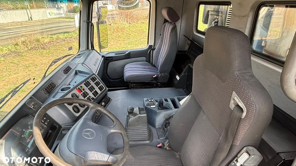 Mercedes-Benz Actros 3243 - 11