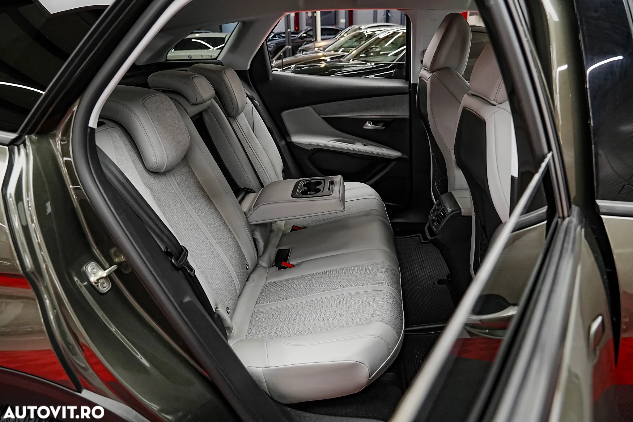Peugeot 3008 1.6 THP EAT6 Allure - 10