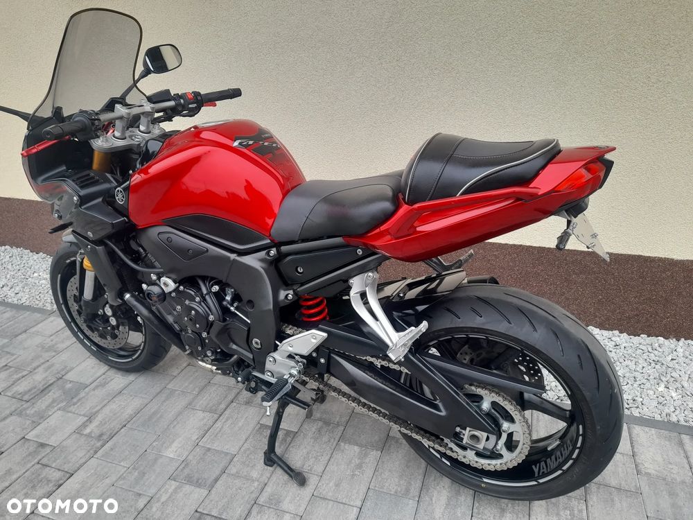 Yamaha FZ - 24