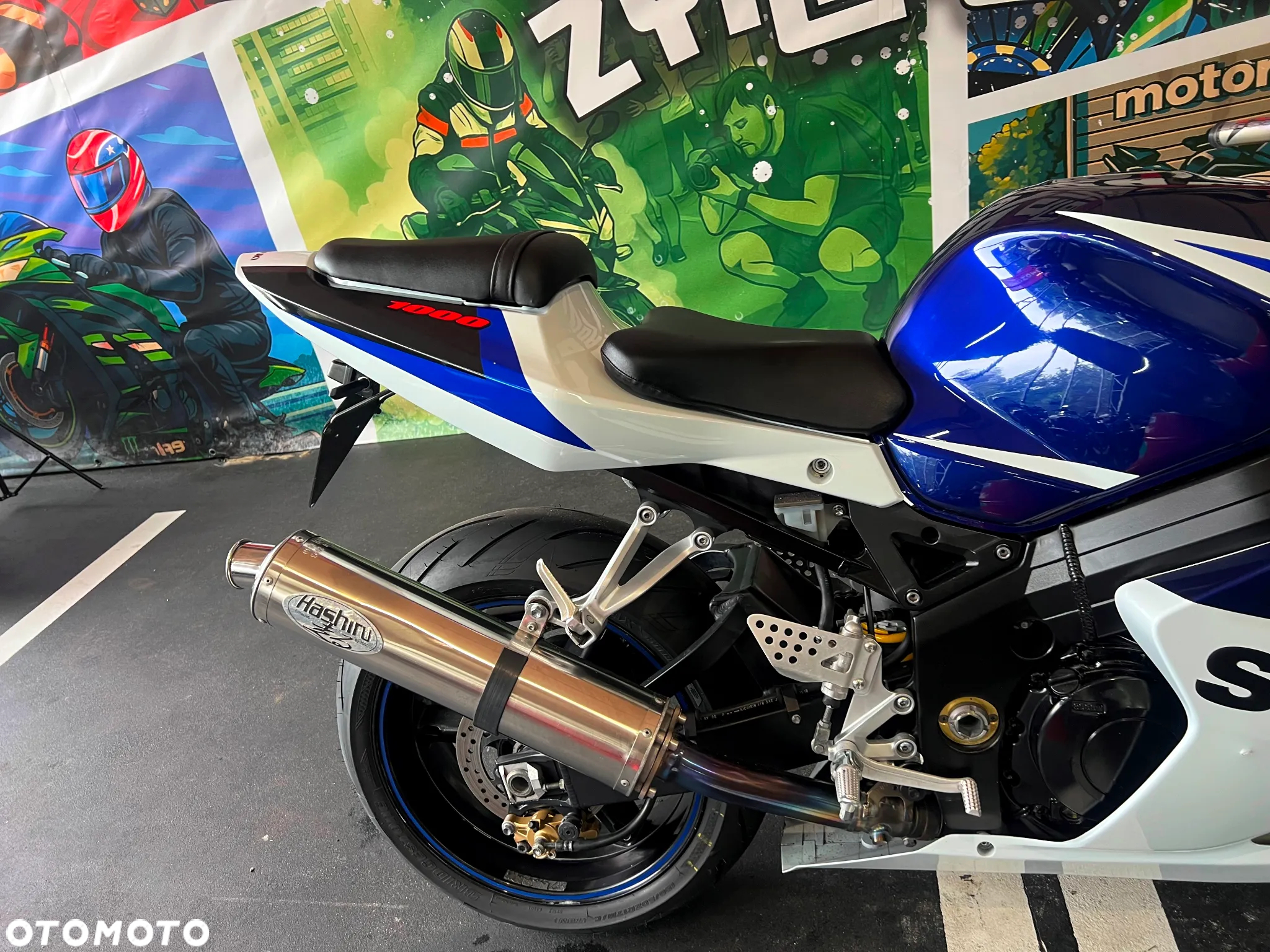 Suzuki GSX-R - 19