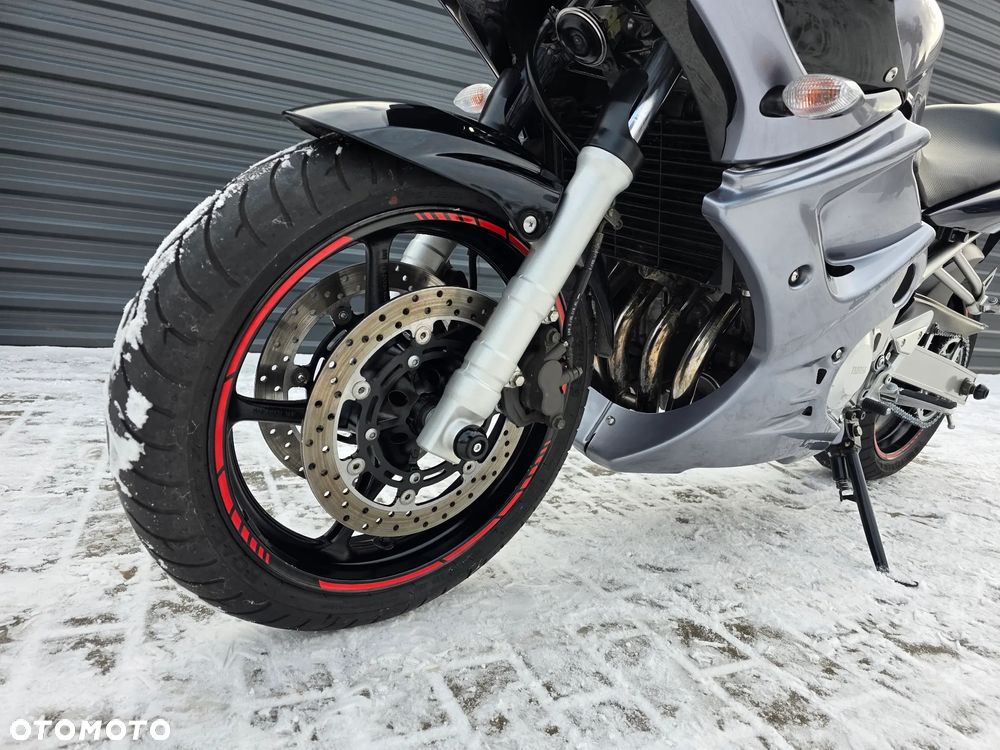 Yamaha FZ6 - 13