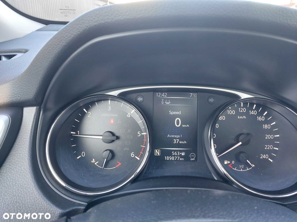 Nissan X-Trail - 4
