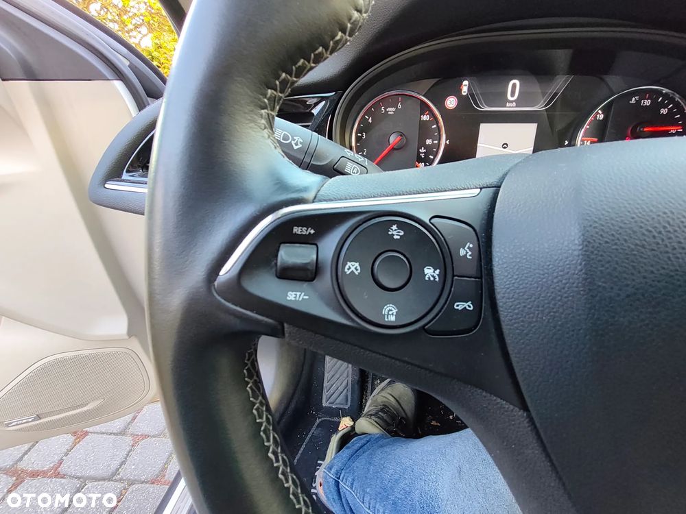 Opel Insignia 2.0 Exclusive - 24