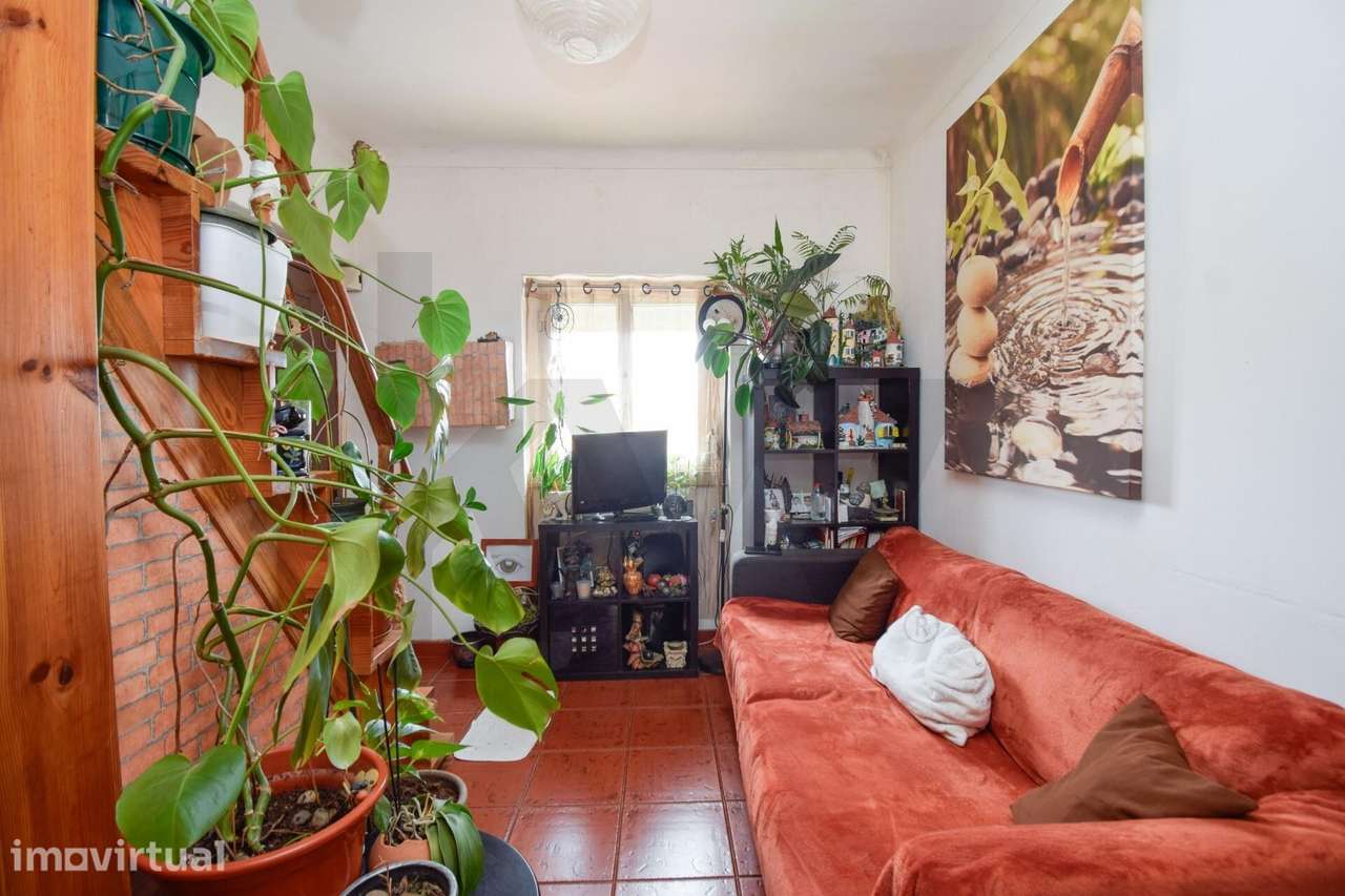 Apartamento T2 para VENDA na Rua D. João de Castro - Pontinha - Grande imagem: 3/19
