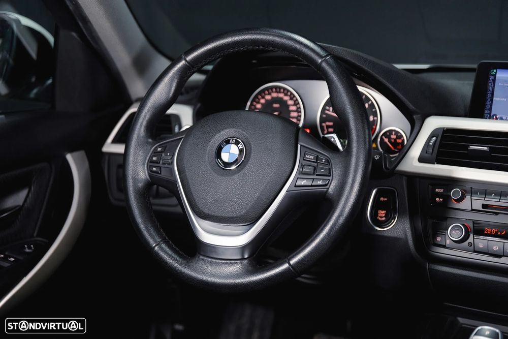 BMW 320 d Sport-Aut. - 16