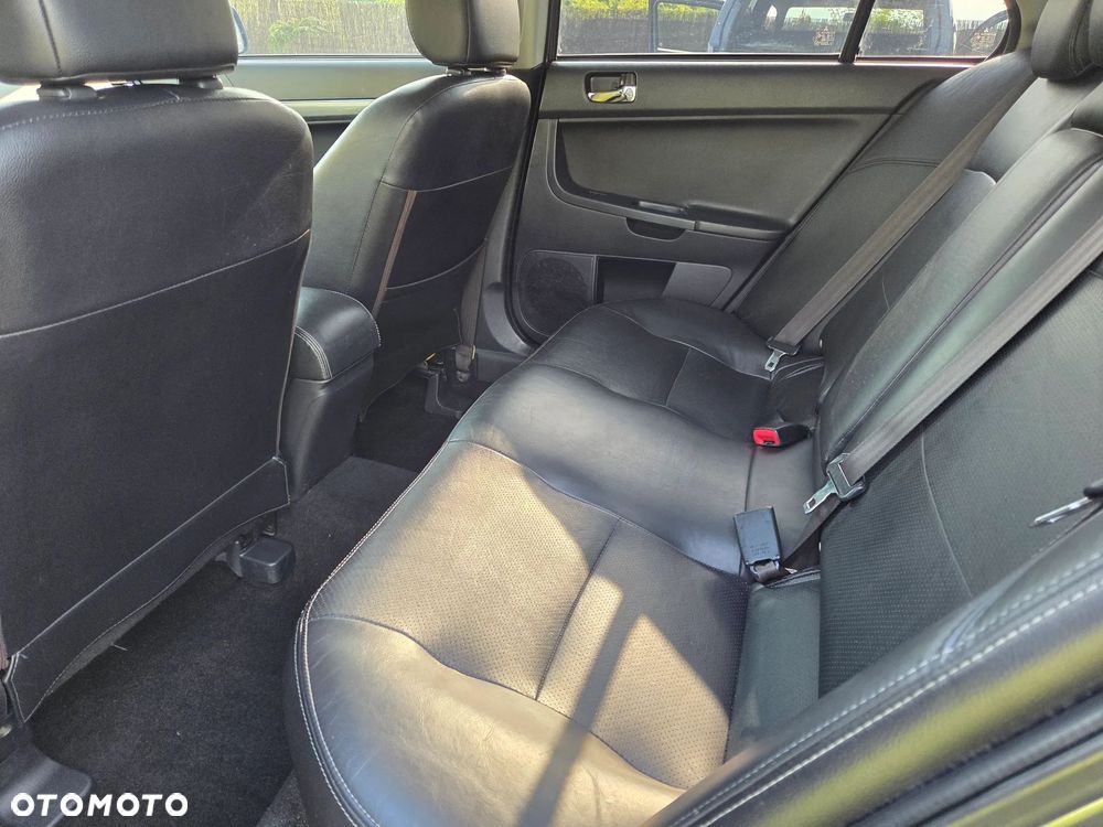 Mitsubishi Lancer - 20