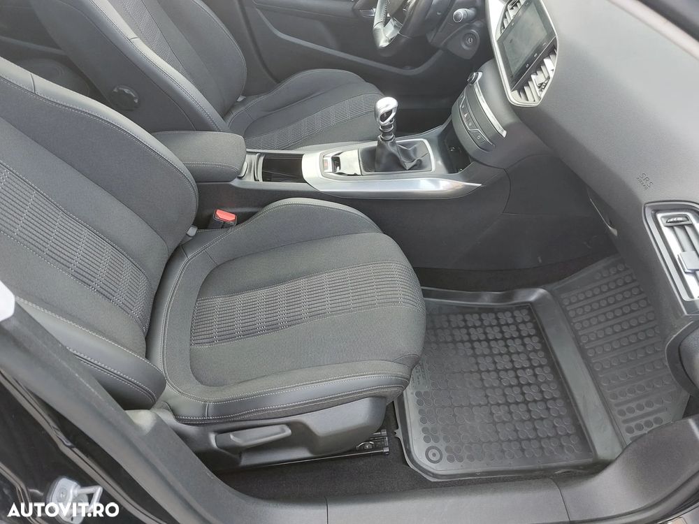 Peugeot 308 BlueHDi 130 Stop & Start Allure Business-Paket - 11