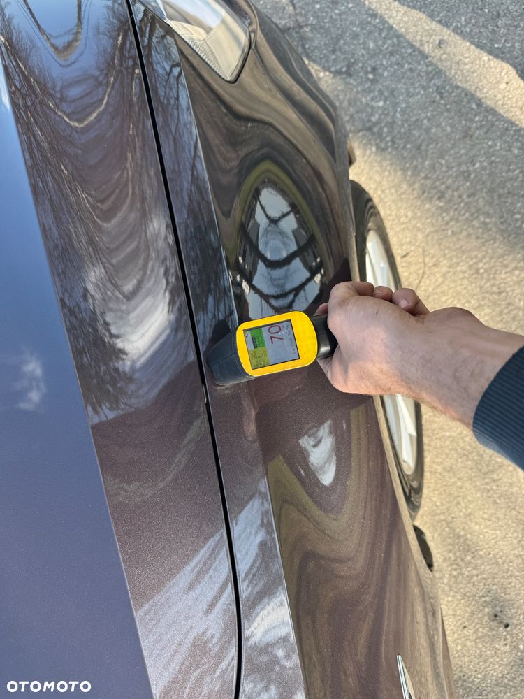 Volkswagen Golf 1.6 TDI BlueMotion Technology Lounge - 20