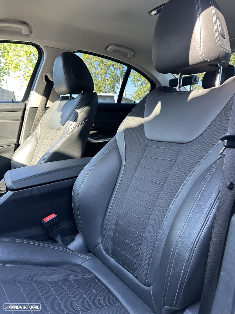 BMW 330 e Aut. Sport Line - 38