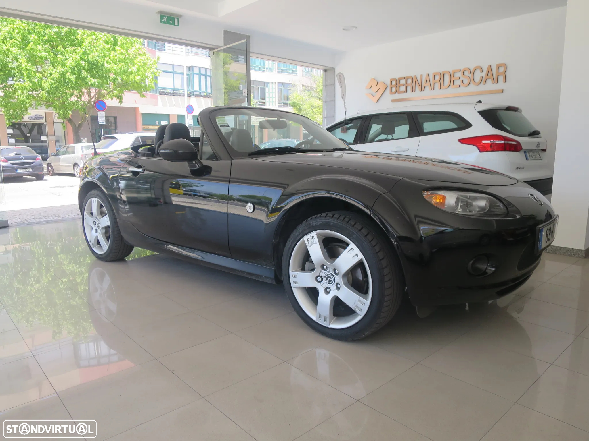 Mazda MX-5 MZR 1.8 Exclusive - 9