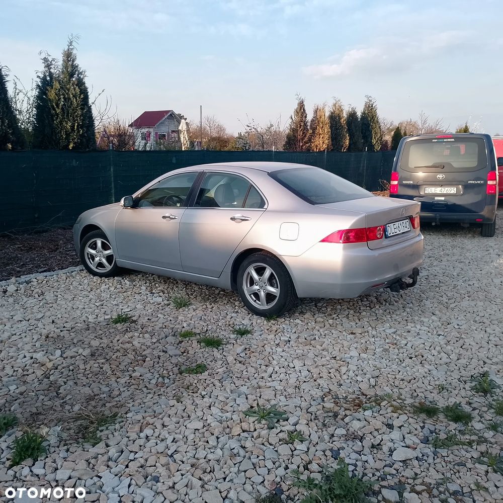 Honda Accord 2.0 i Sport - 8