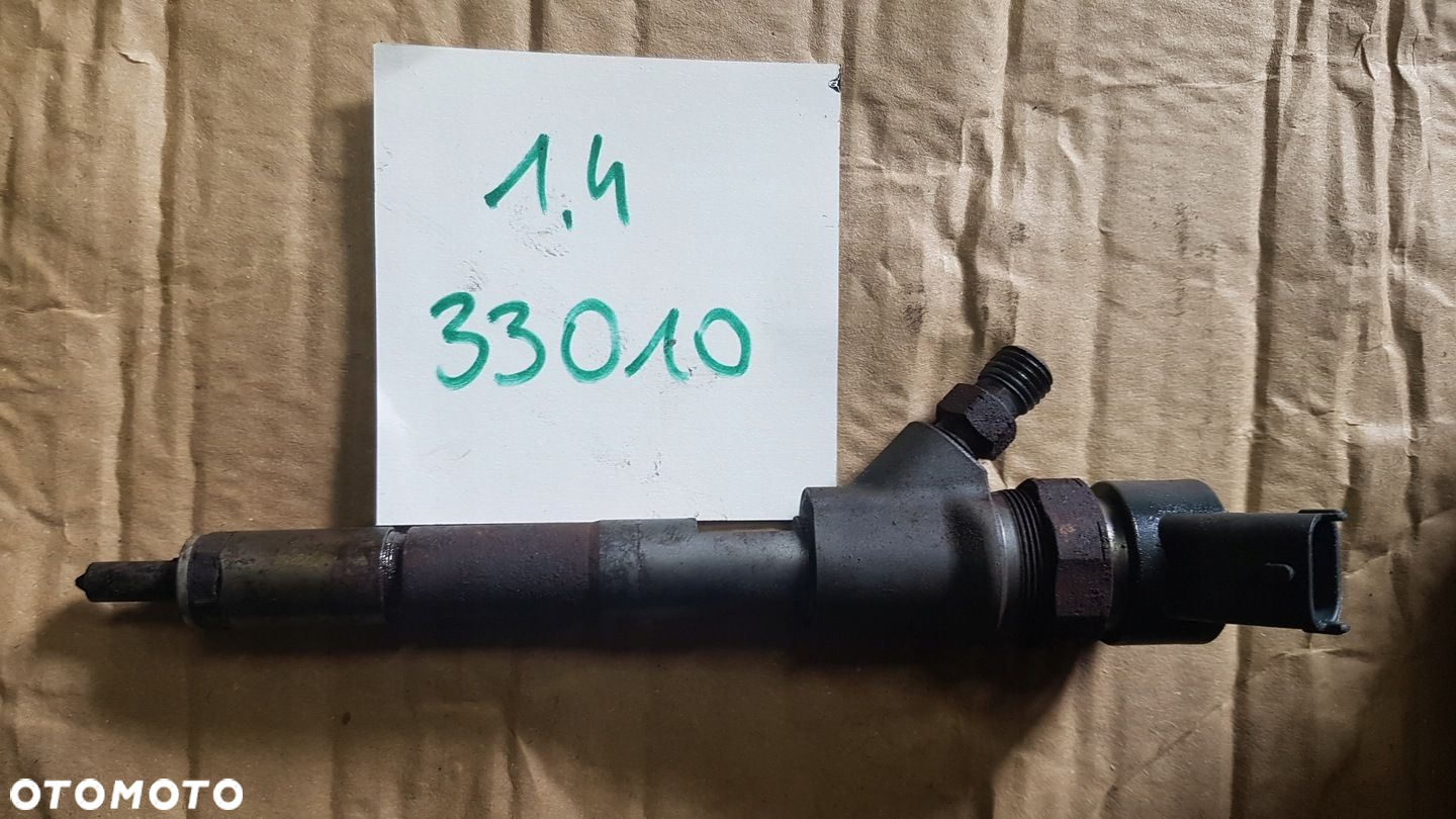 TOYOTA YARIS II 06-09 1.4 D4D WTRYSKIWACZE 33010 - 2