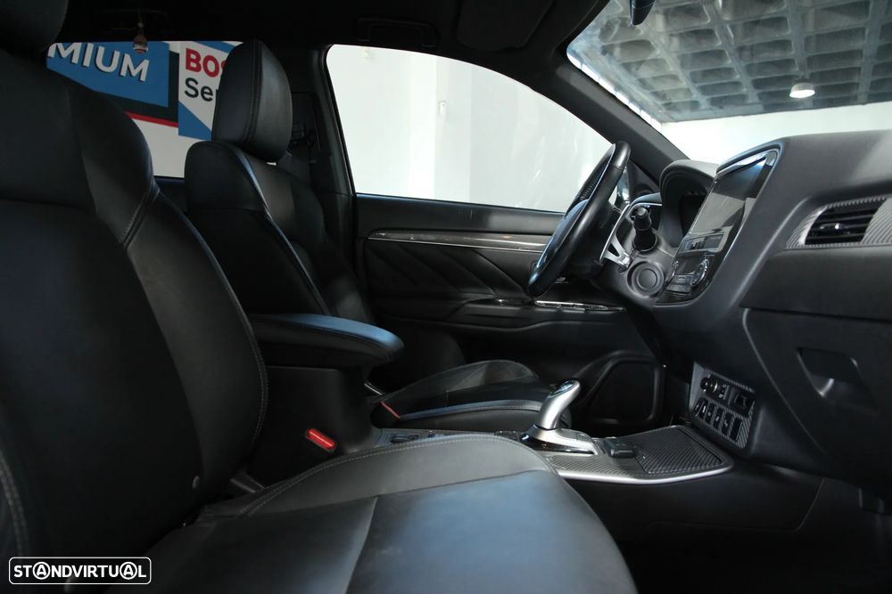 Mitsubishi Outlander 2.4 PHEV Instyle - 8