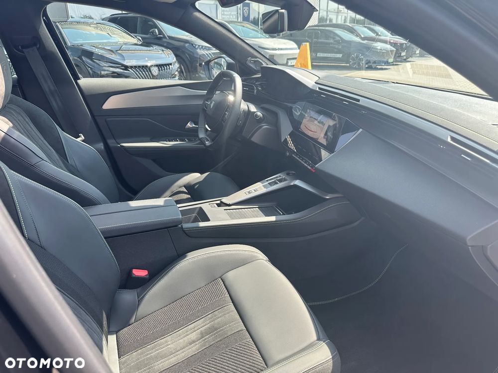 Peugeot 308 1.2 mHEV GT Exclusive S&S e-DCS6 - 21