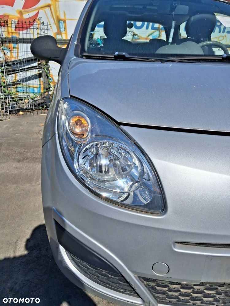 RENAULT TWINGO II 07-11 lampa prawa przód - 1