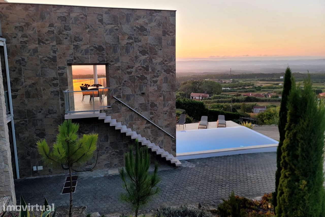 Exclusividade e Vistas de Mar e Serra em Serra do Bouro - Grande imagem: 2/50