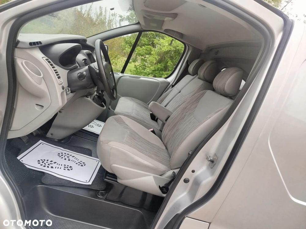 Renault Trafic - 18