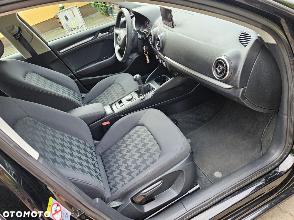 Audi A3 Sportback 1.4 TFSI Ambition - 14