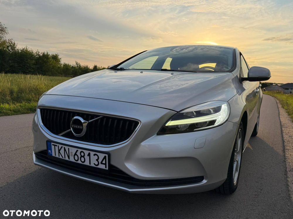 Volvo V40 D2 Drive-E Momentum - 21