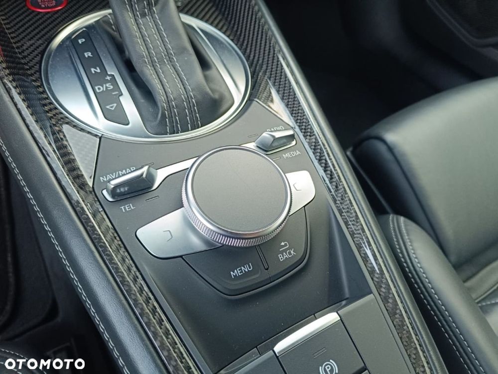 Audi TT S Coupé - 27