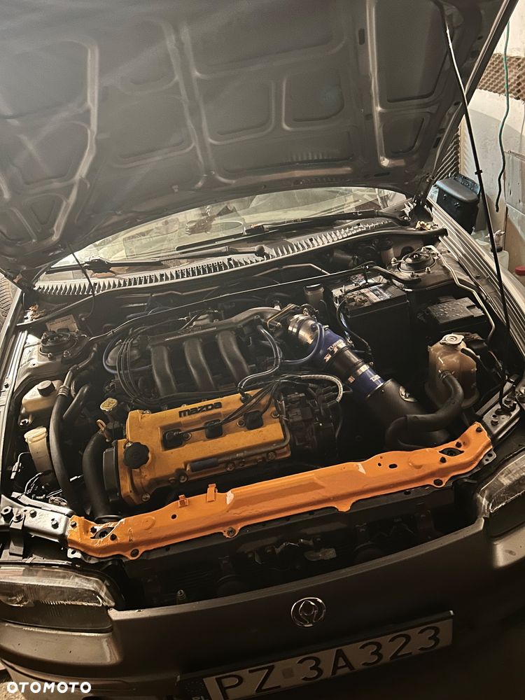 Mazda 323F 2.0 V6 GT - 25
