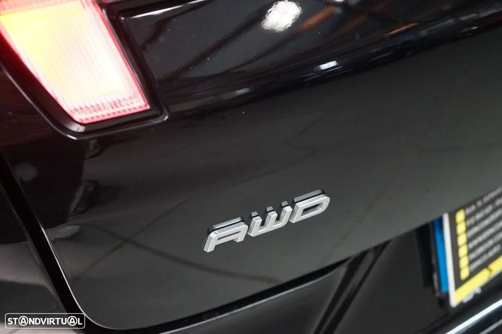 Ford Mustang Mach-E - 15