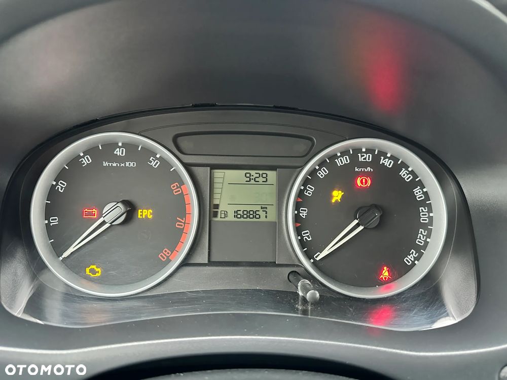 Skoda Fabia 1.6 16V Elegance - 29