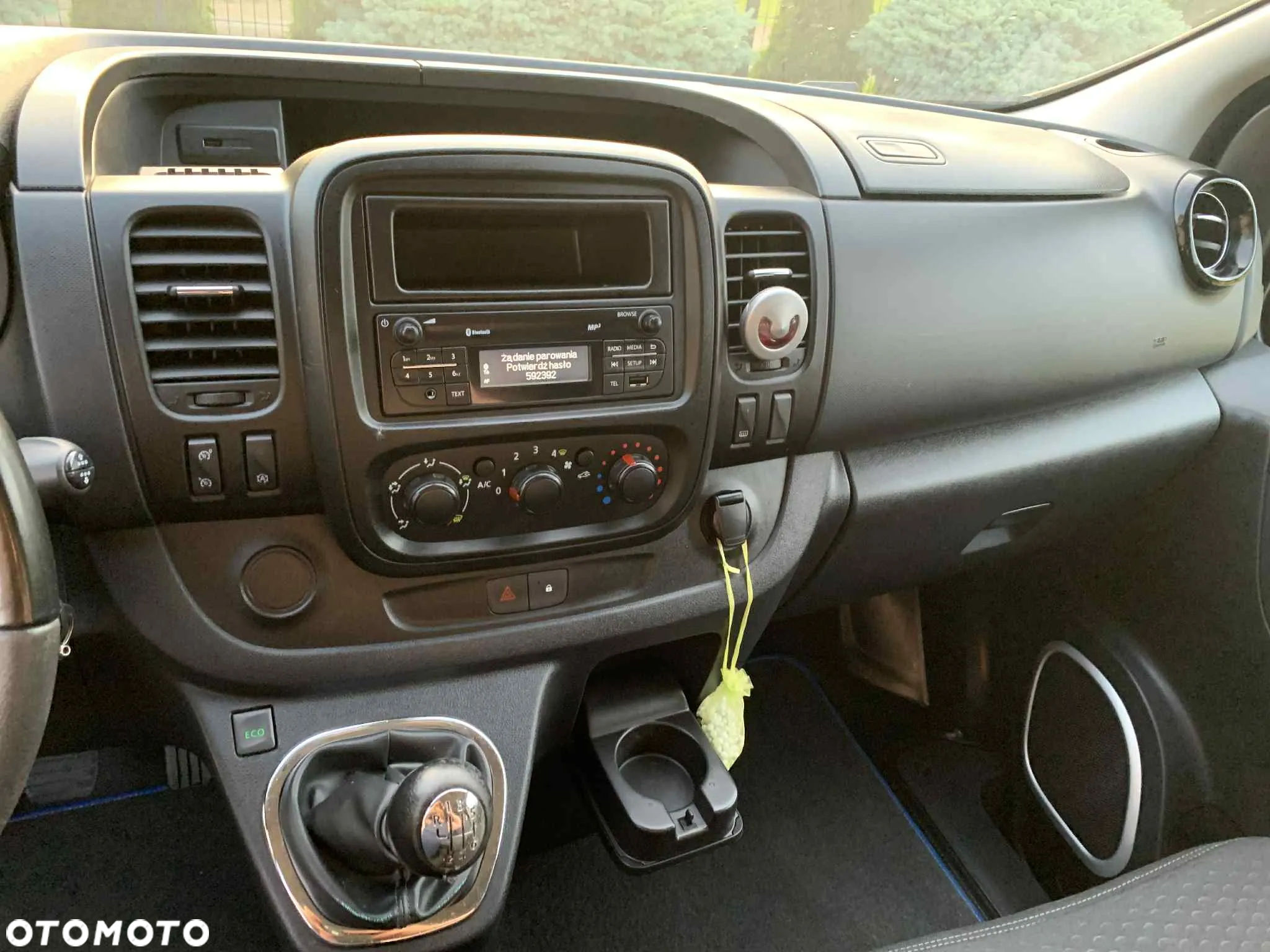 Opel Vivaro - 32