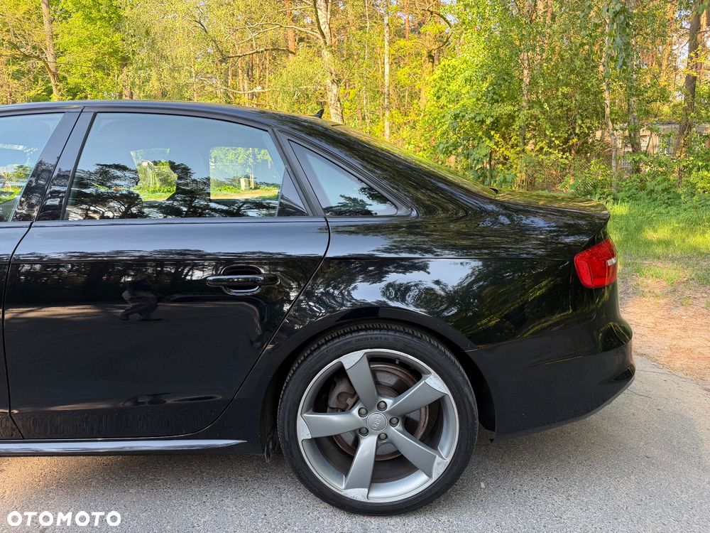 Audi A4 Limousine - 18